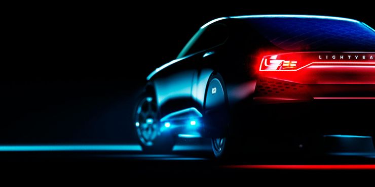 De Lightyear one, de eerste wagen die enkel zonne-energie nodig heeft